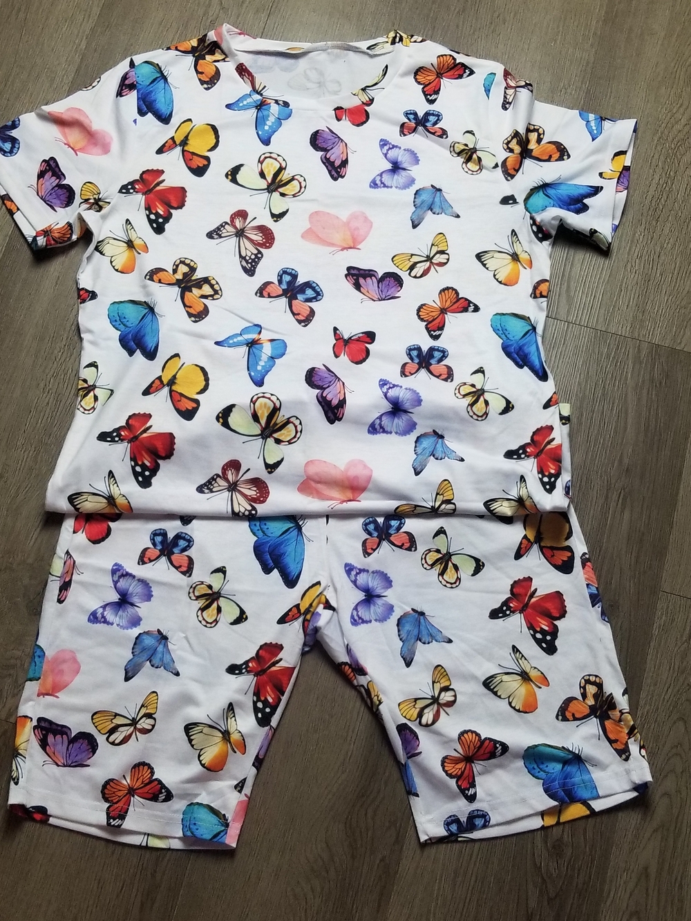 Women's White Butterfly Print Short  Set (SIZE L)
